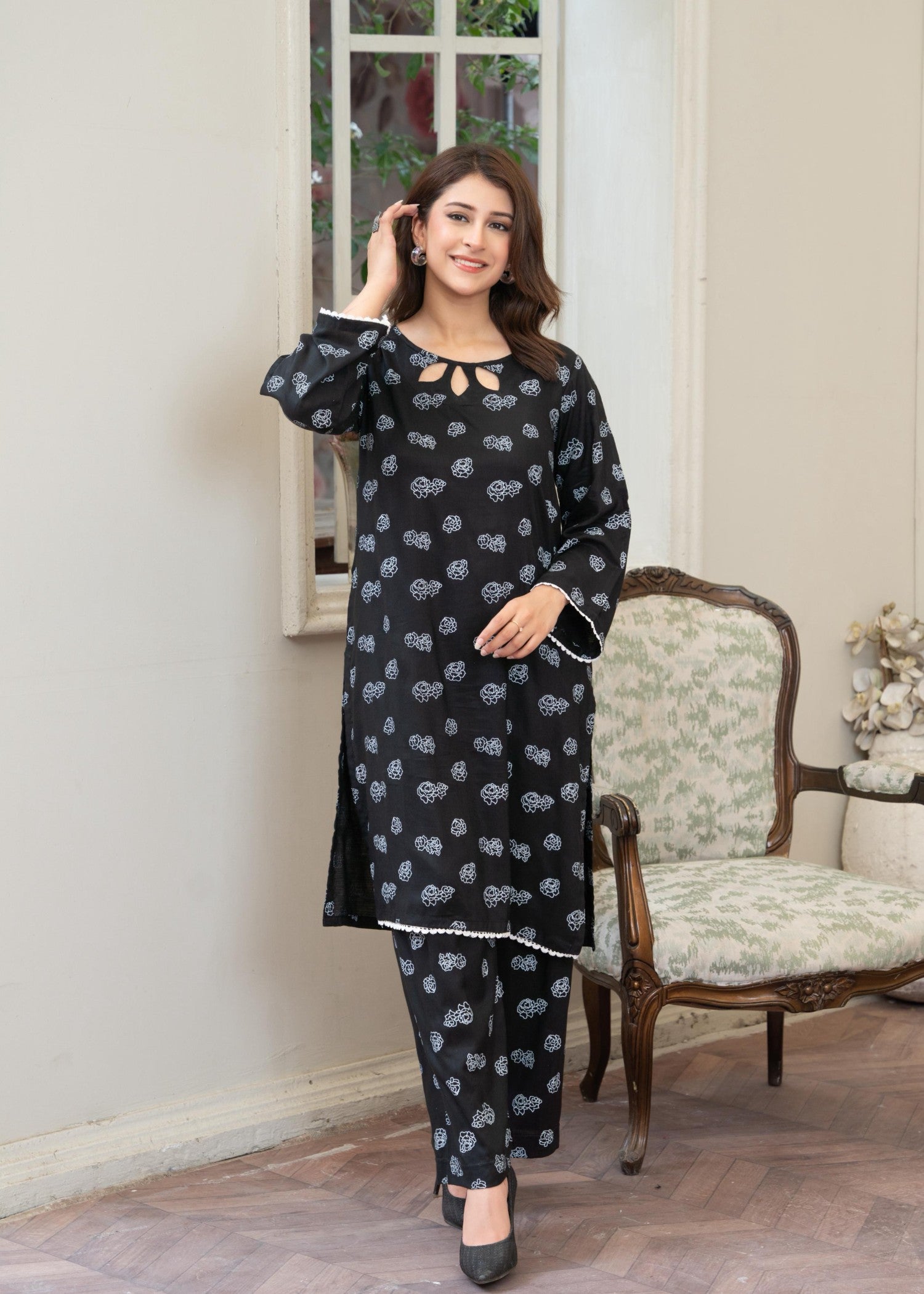 B.K Clothings Shadow Bloom Women 2pcs