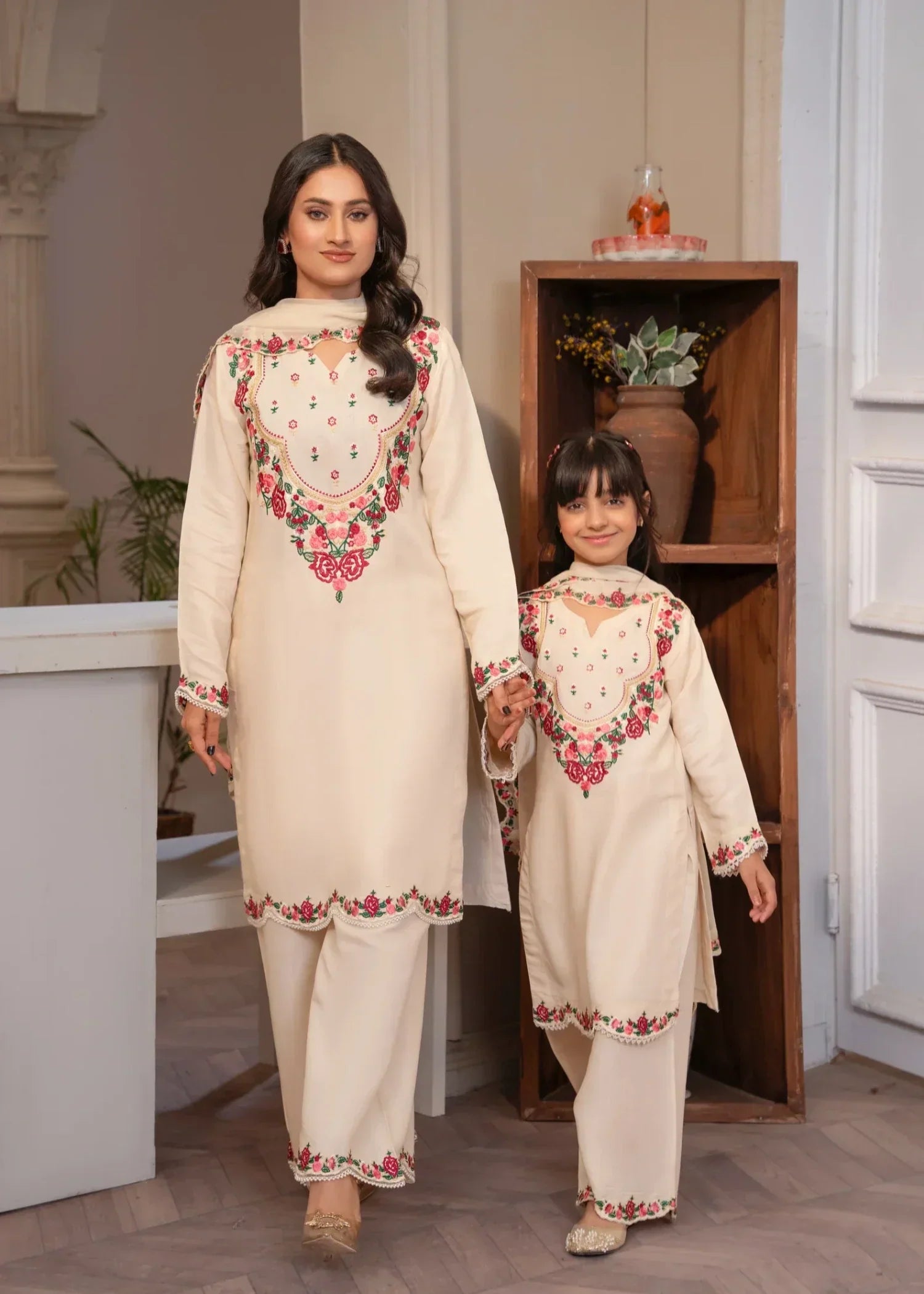 Akhrot Clothing Regal Eid Women 3pcs