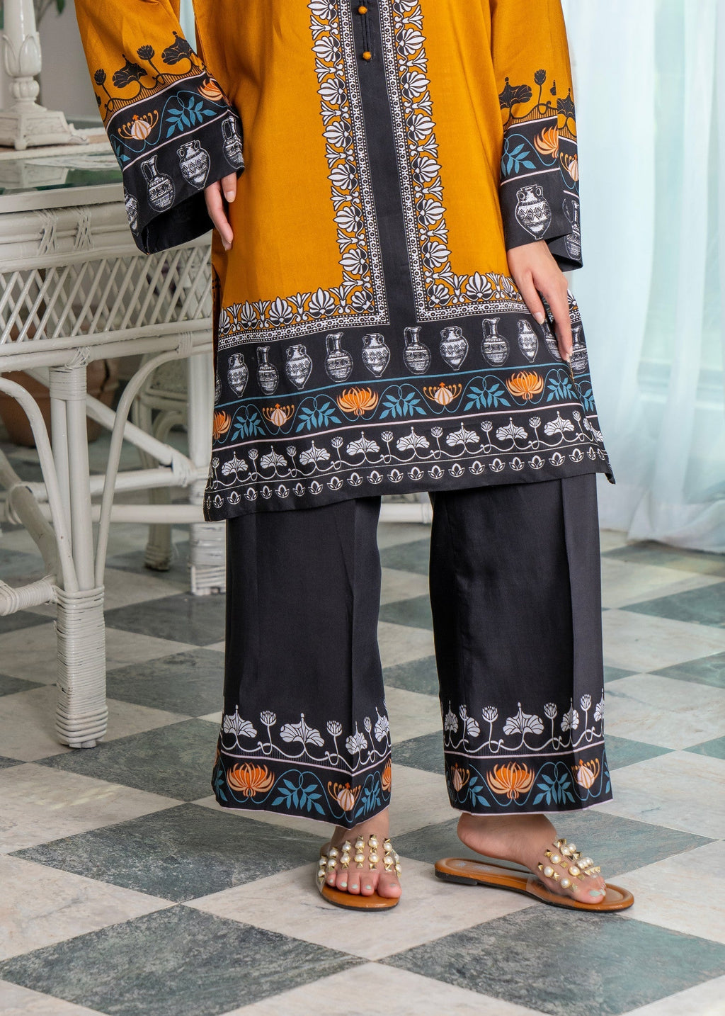 Shanaya Ambrelle Women 2pcs