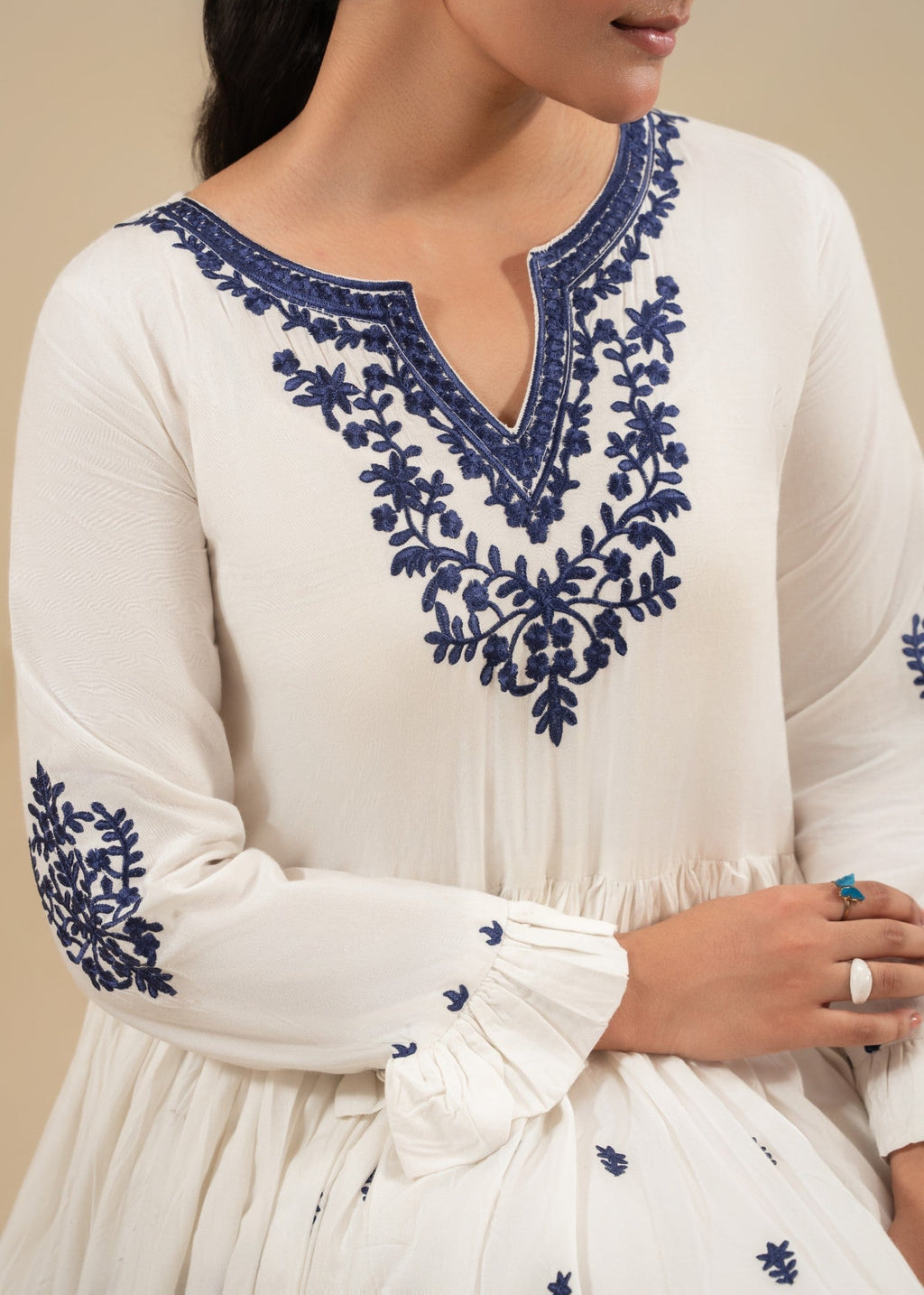 Akhrot Clothing Ivory Whisper Women 2pcs