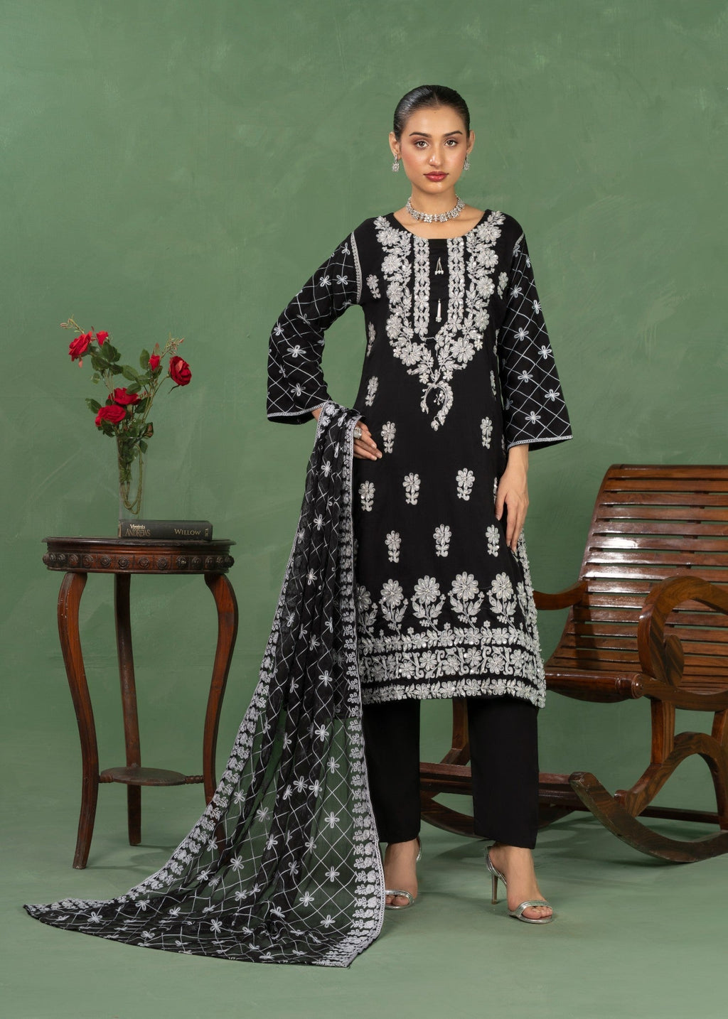 Four Season Boutique ZEWAR BLACK Women 3pcs