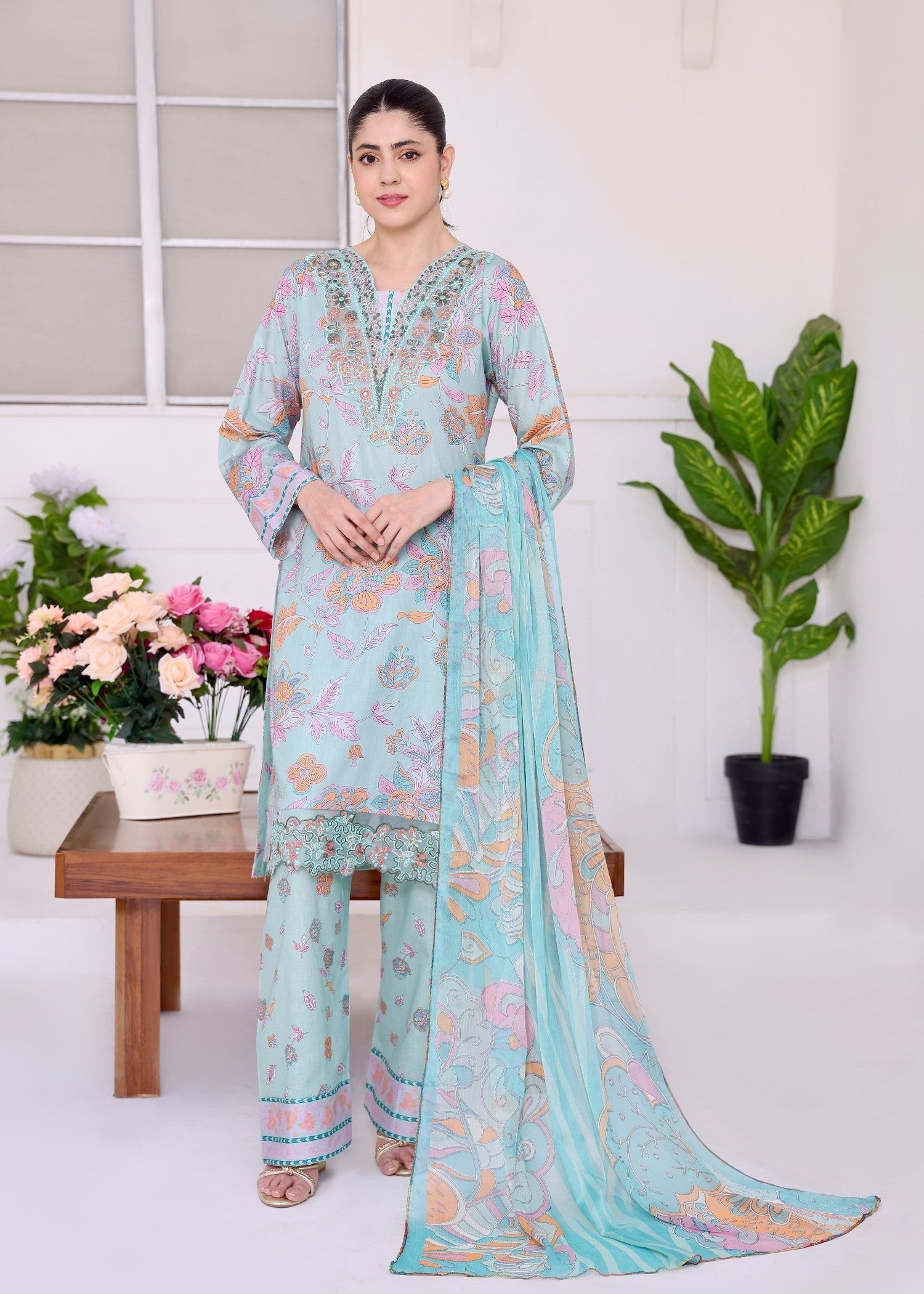 Polawn PD LAWN 25 428 | PRET LAWN COLLECTION Women 3pcs