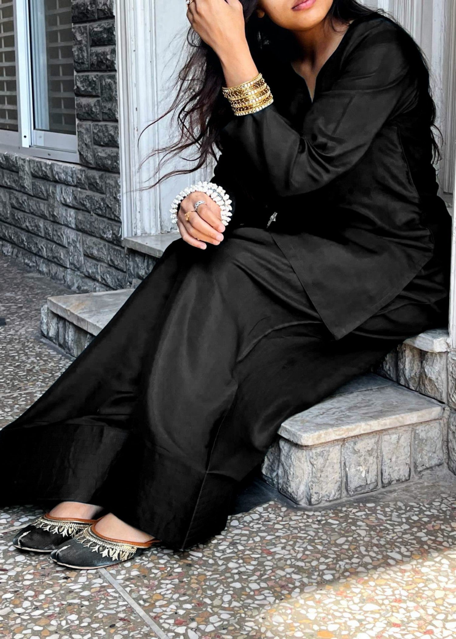 Akhrot Clothing Farshi Shalwar Black Women 2pcs