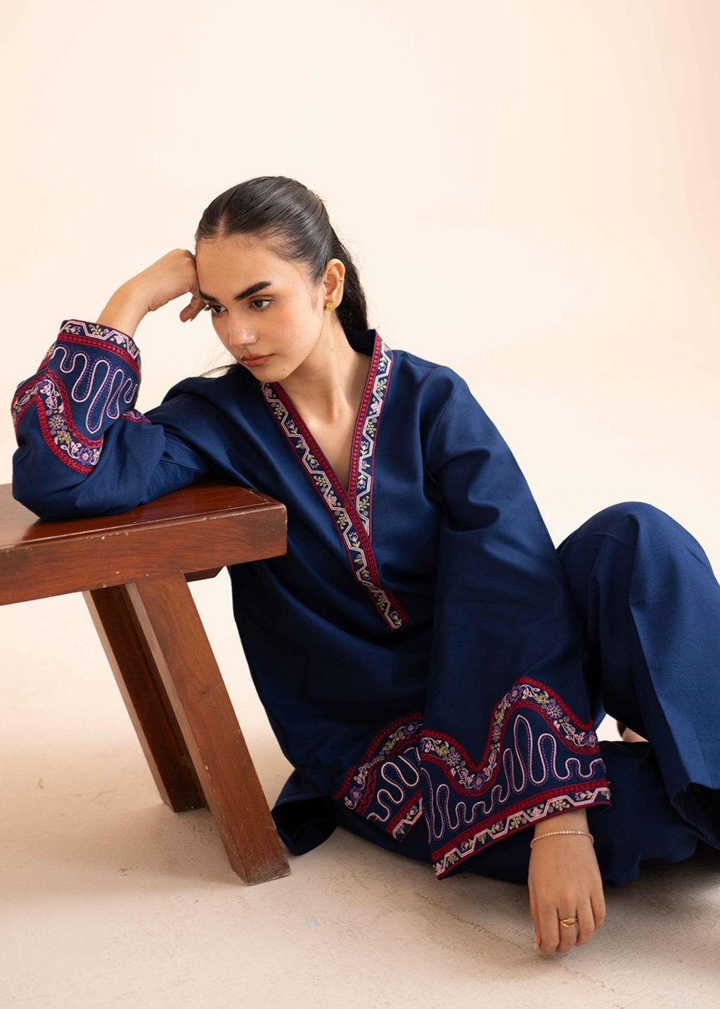 Kiara Selinor Women 2pcs