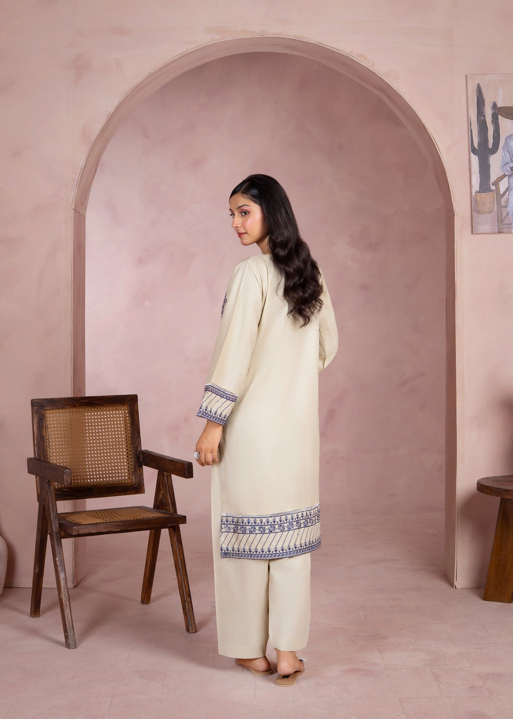 Parveen By Dee Arts LUMI Women 2pcs