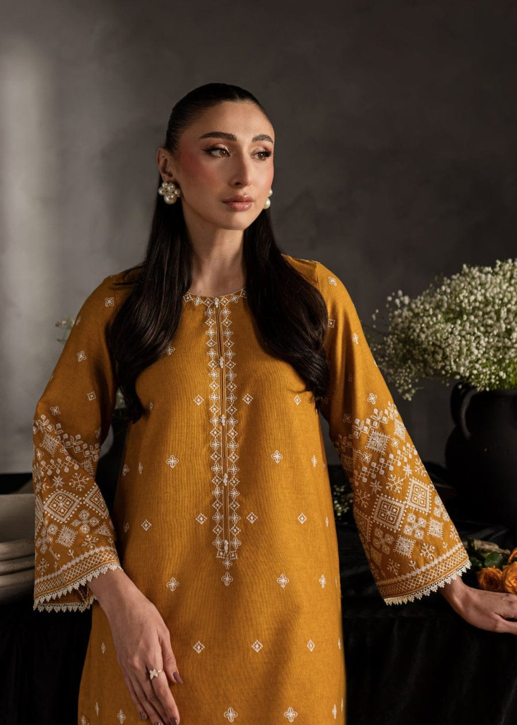 Shehroz Fashion ZAUQ E ZEENAT LAWN EMBROIDERY SUIT Women 2pcs