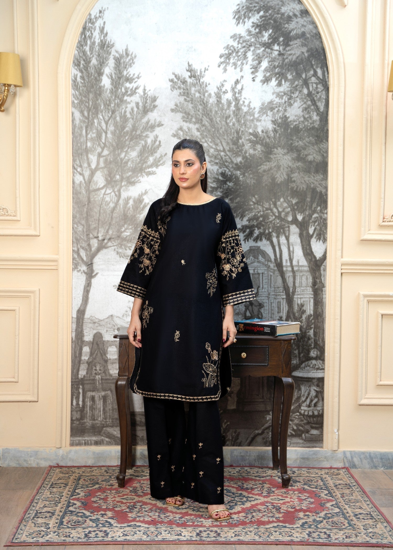 Fabric Garden Noir Luxe EMB Women 2pcs