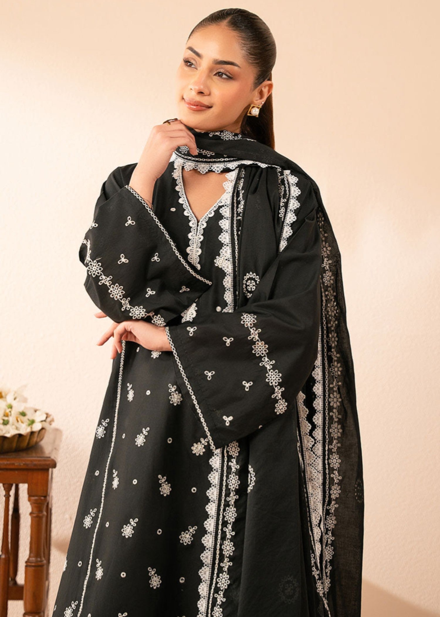 Cross Stitch OBSIDIAN GRACE 0125RTWEMBLWN0206 Women 2pcs
