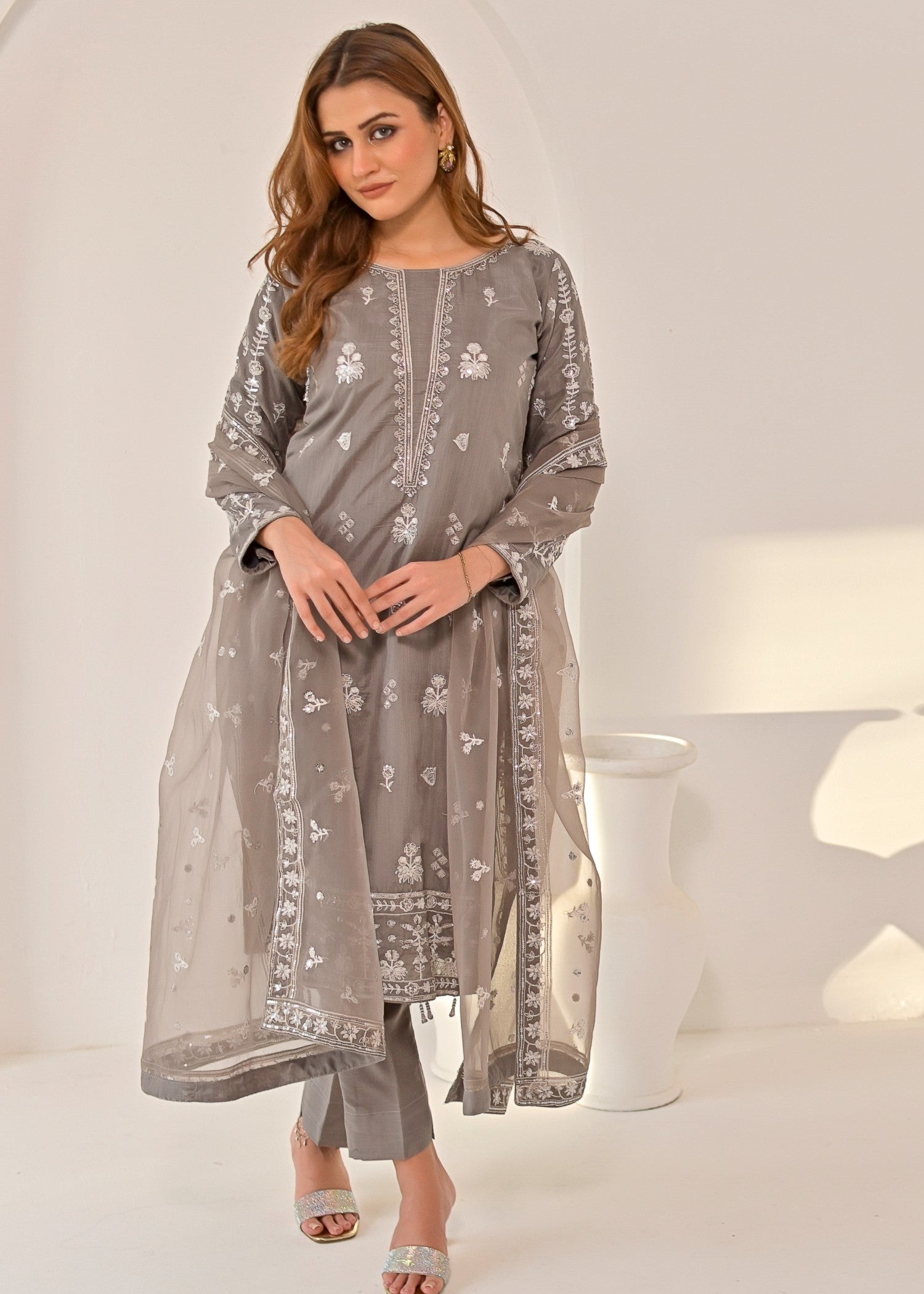 Qasim Anwer By Chandni Bridals LEILA (GREY) Women 3pcs