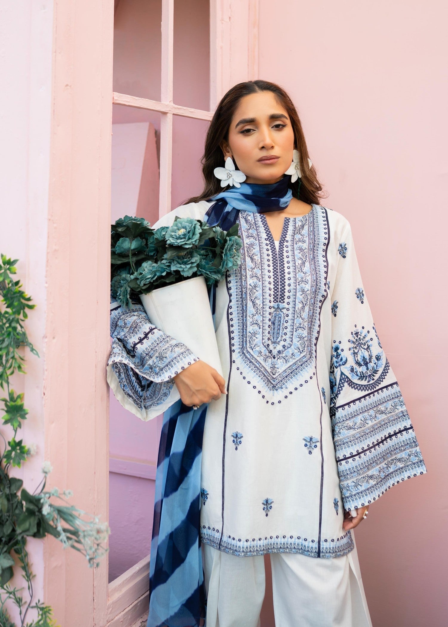 Laiba Mir Pearl White Women 3pcs