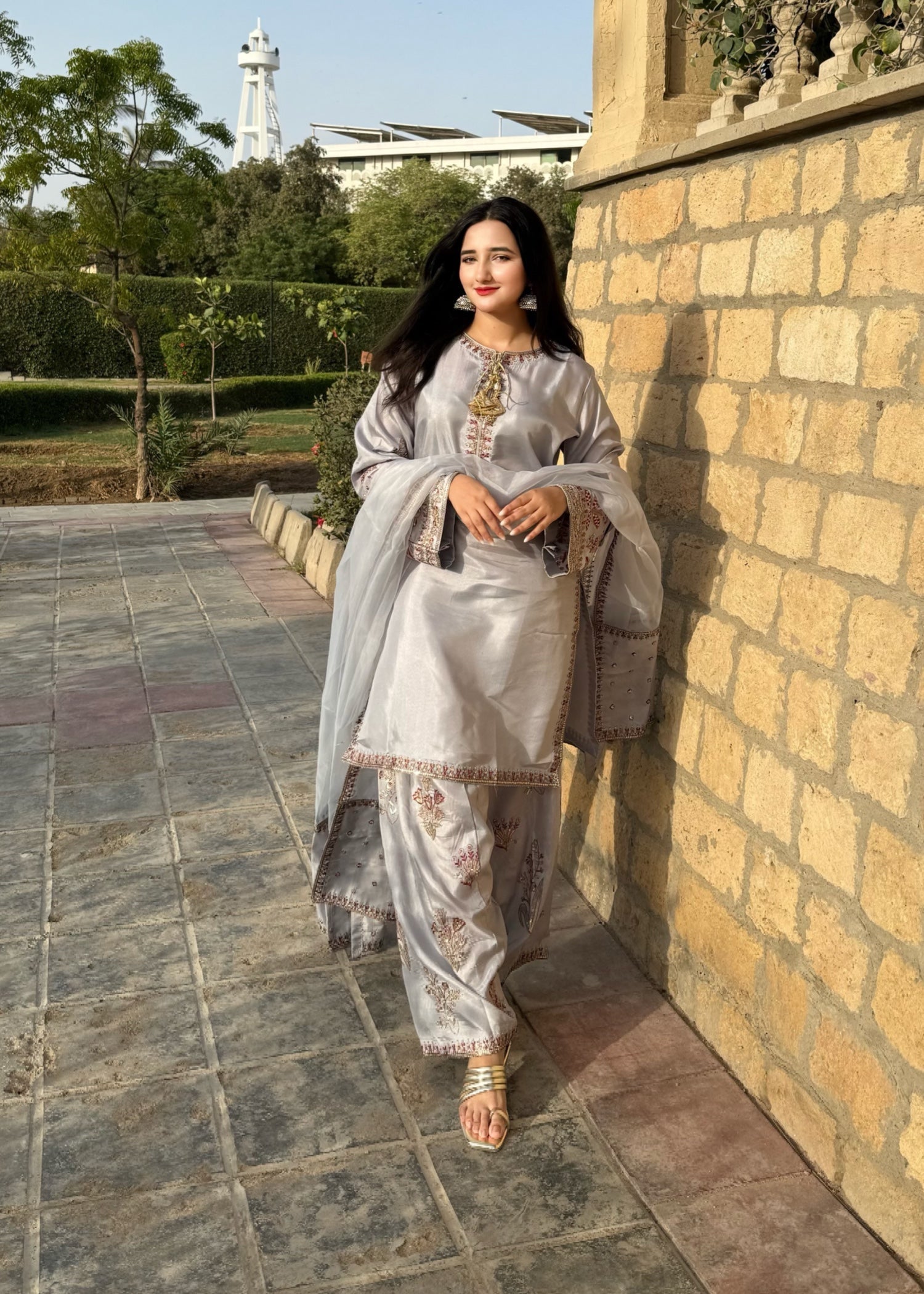 Suits By Sadia FARSHI SILVER Women 3pcs