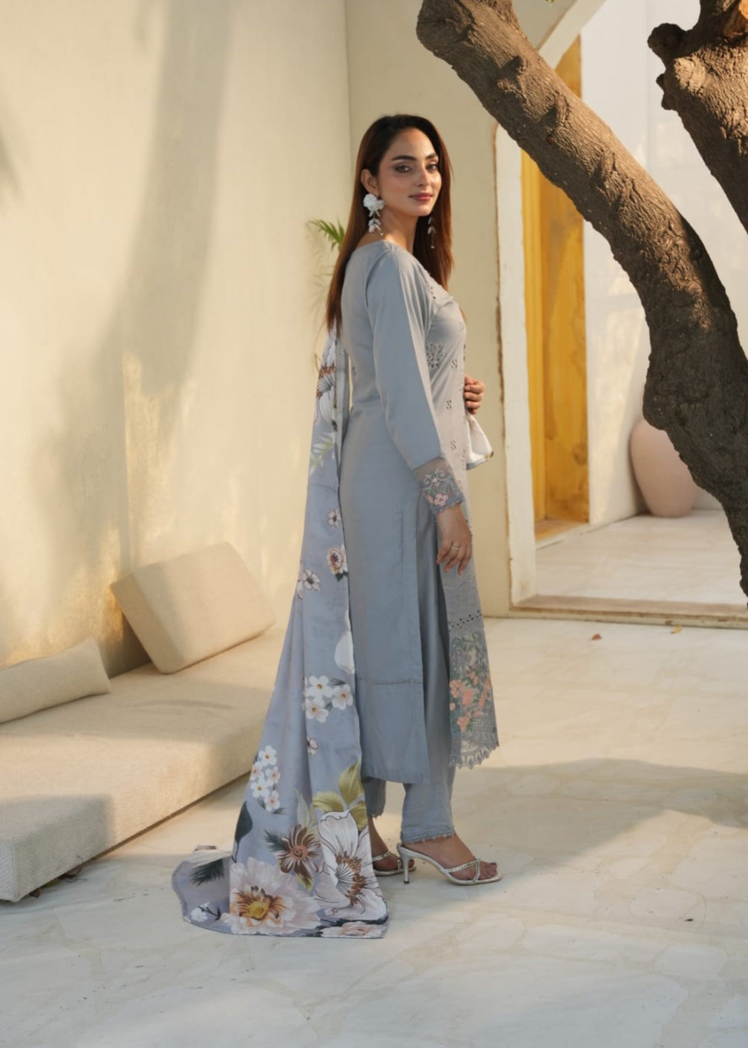 Designer Rack linen embraided pastel grey Women 3pcs