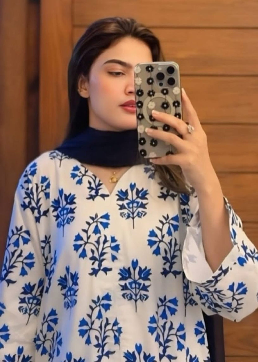 Bin Fatteh Fashion WHITEFLOWER Women 2pcs