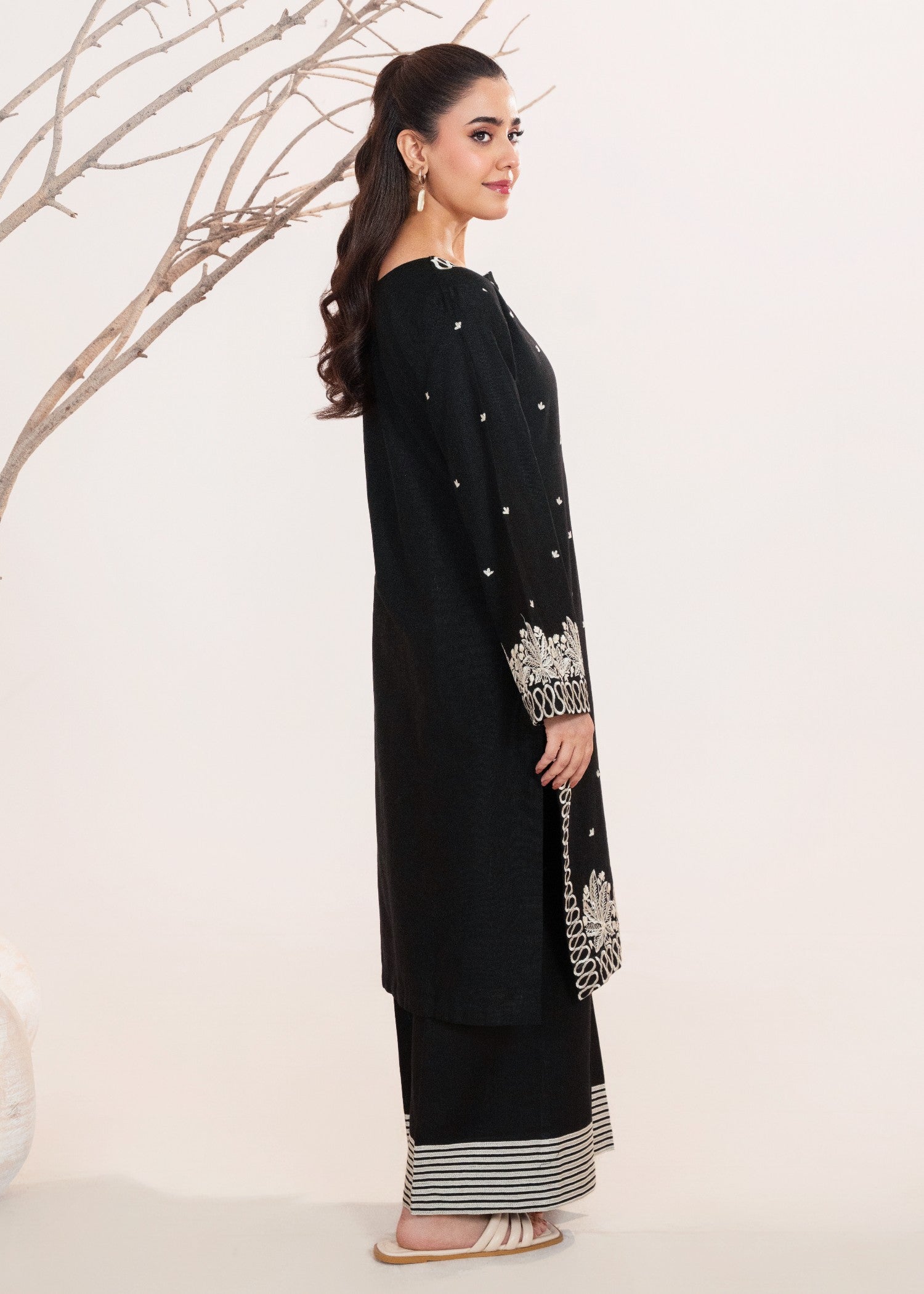 Sahibas By Mirza Radiant Black Women 2pcs