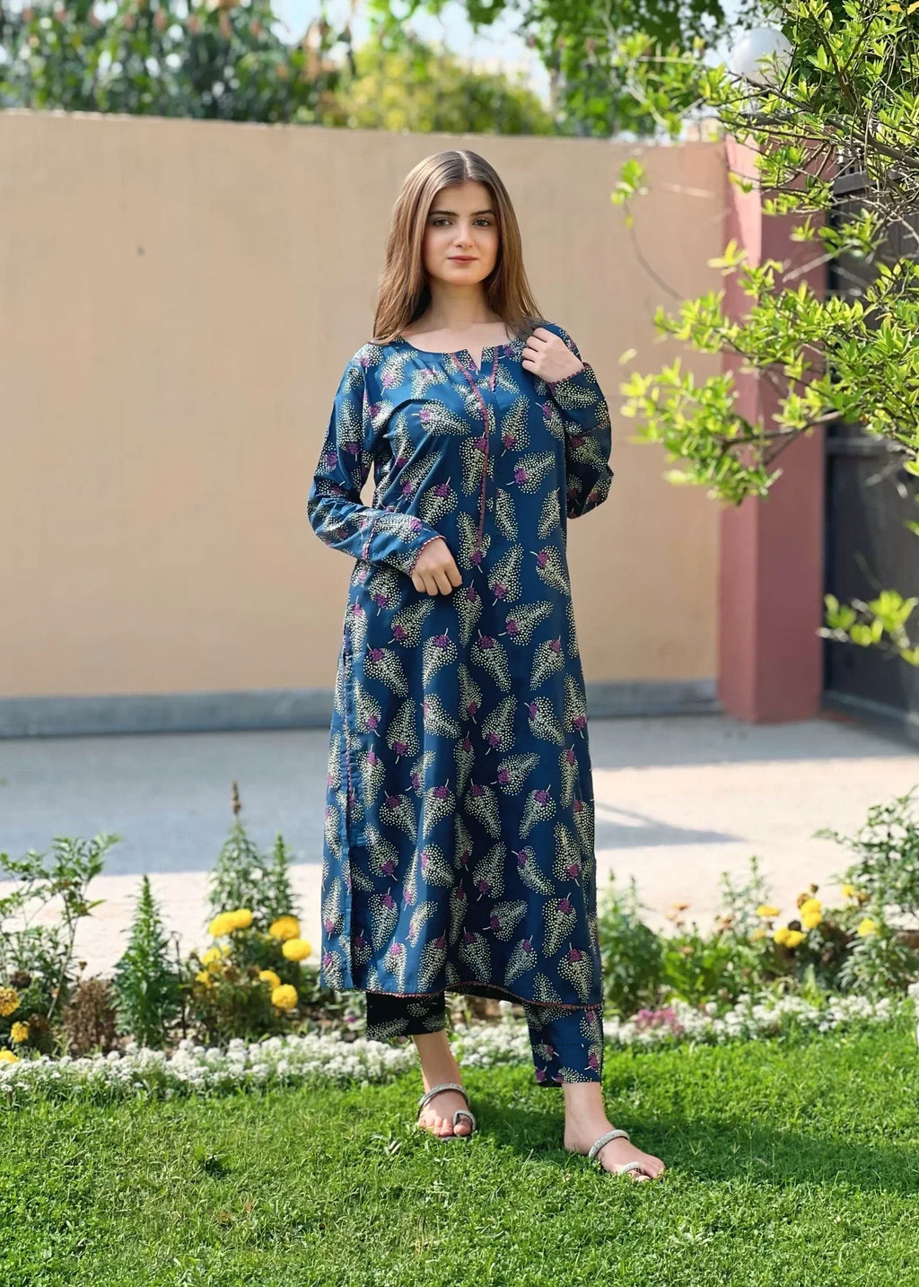 Sajfi Closet Blue Sapphire | Premium Screen Printed Set on Arabic Lawn Summer Collection Women 2pcs