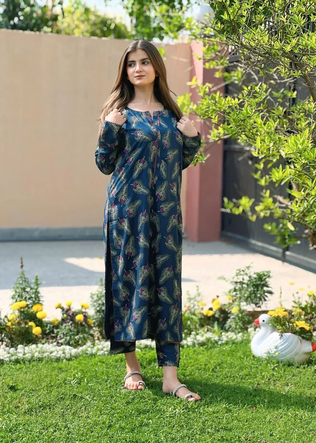 Sajfi Closet Blue Sapphire | Premium Screen Printed Set on Arabic Lawn Summer Collection Women 2pcs