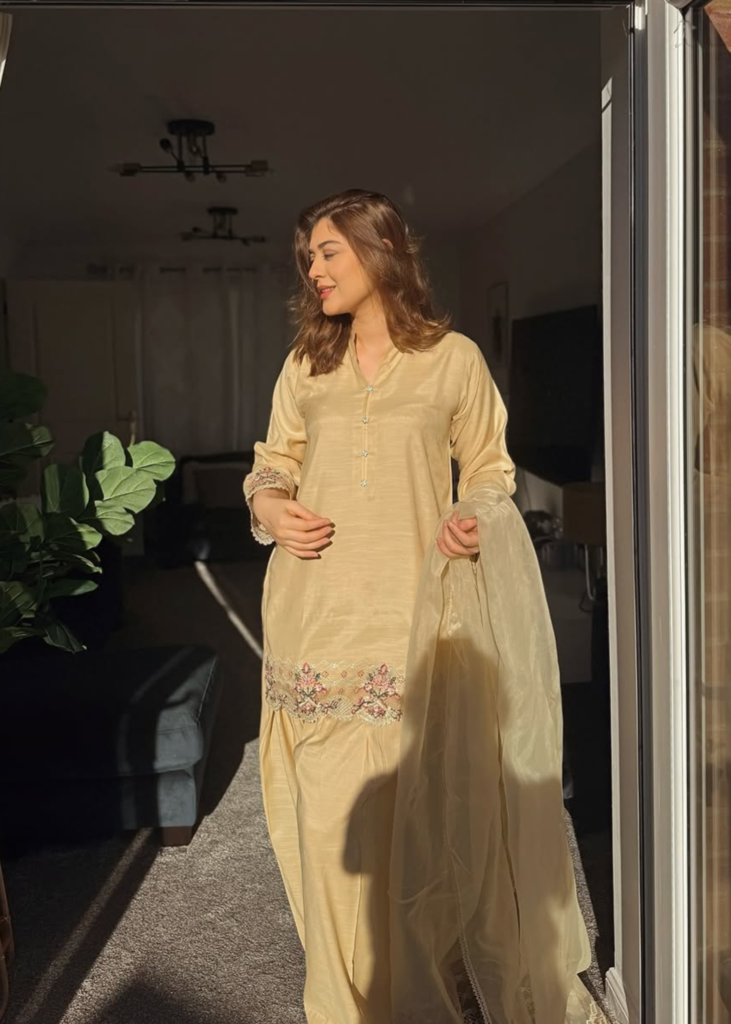 Yolo Pret Embroidered Raw Silk with Farshi Shalwar with Organza Embroidered Bordered Dupatta JASHAN S25 0038 Women 3pcs